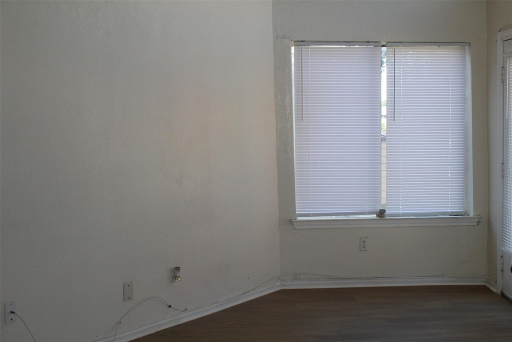 9809 Walnut Street - Photo 10