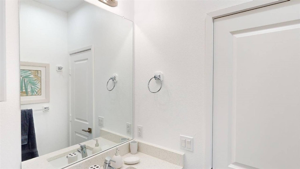 3235 Dallas Street - Photo 12