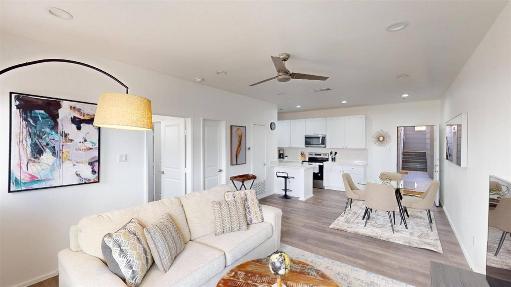 3235 Dallas Street - Photo 4