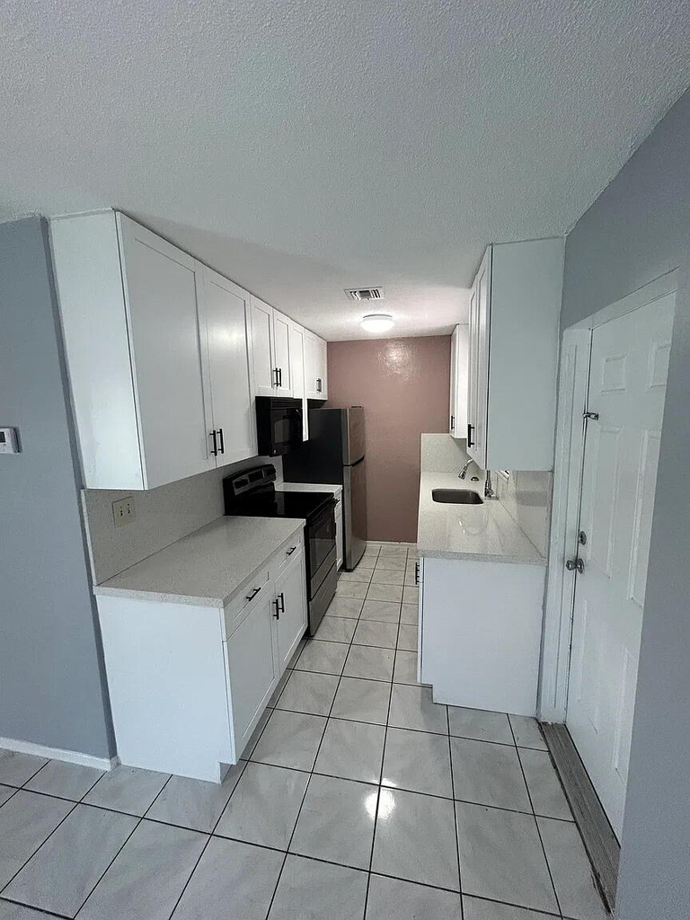 5891 Ne 18th Avenue - Photo 1