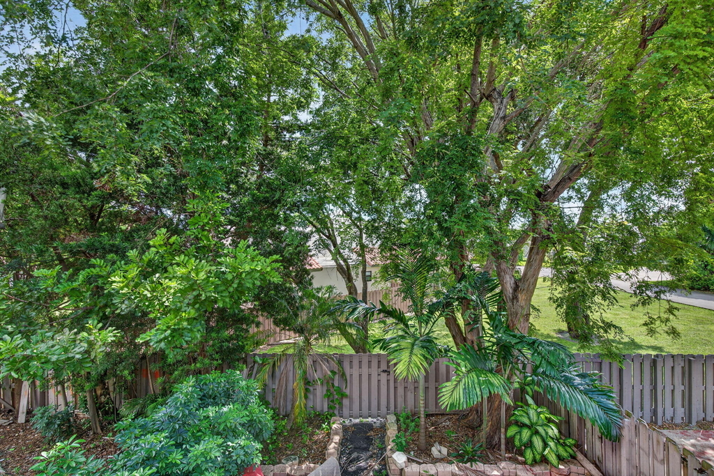 20533 Ne 6th Court - Photo 24