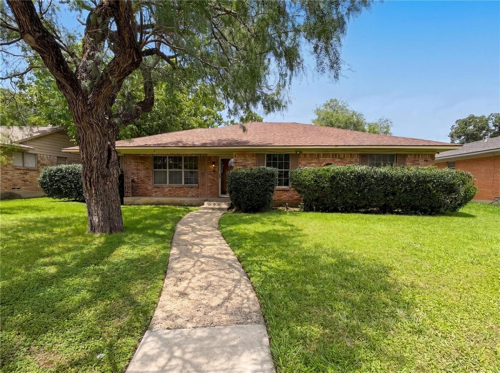 3327 Portlock Drive - Photo 1