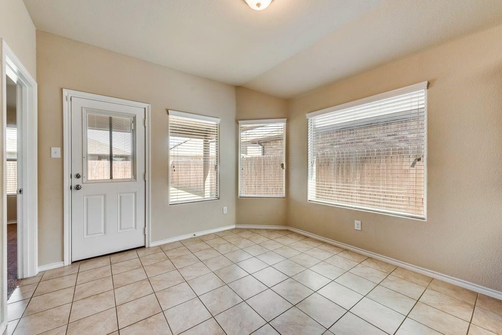 6320 Eagle Pier Way - Photo 9