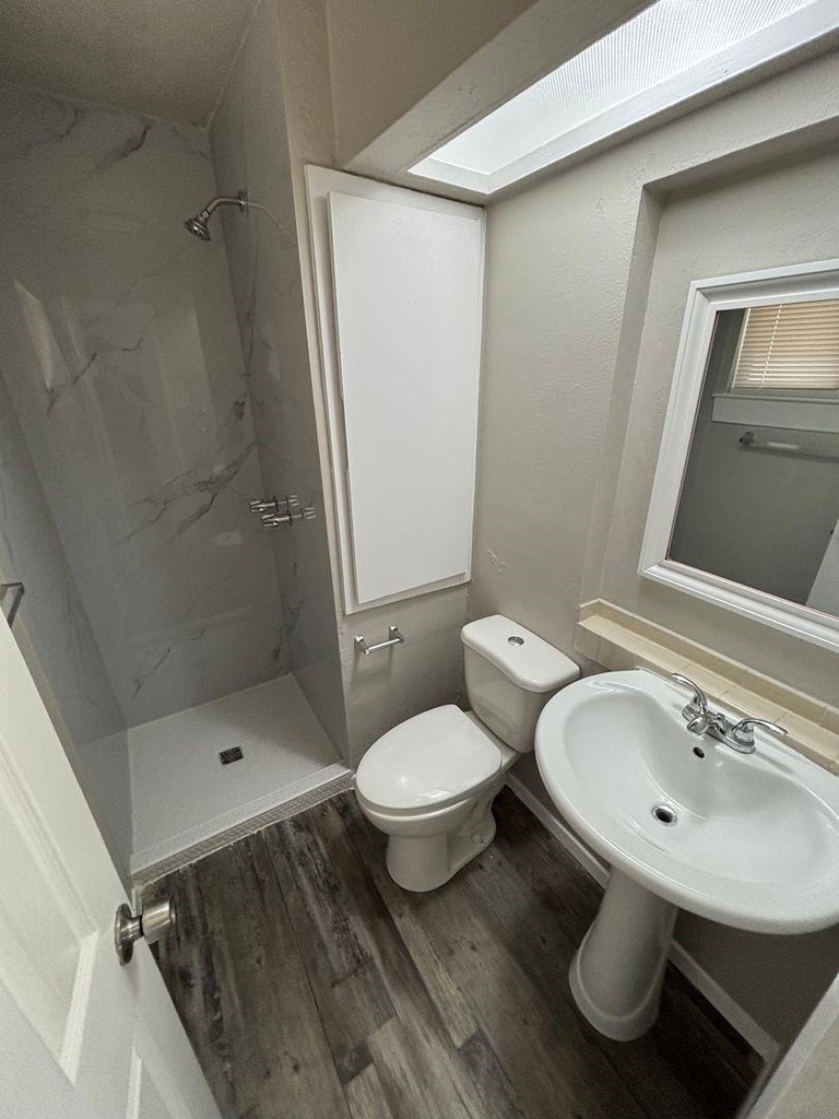 2522 Cunningham Street - Photo 2