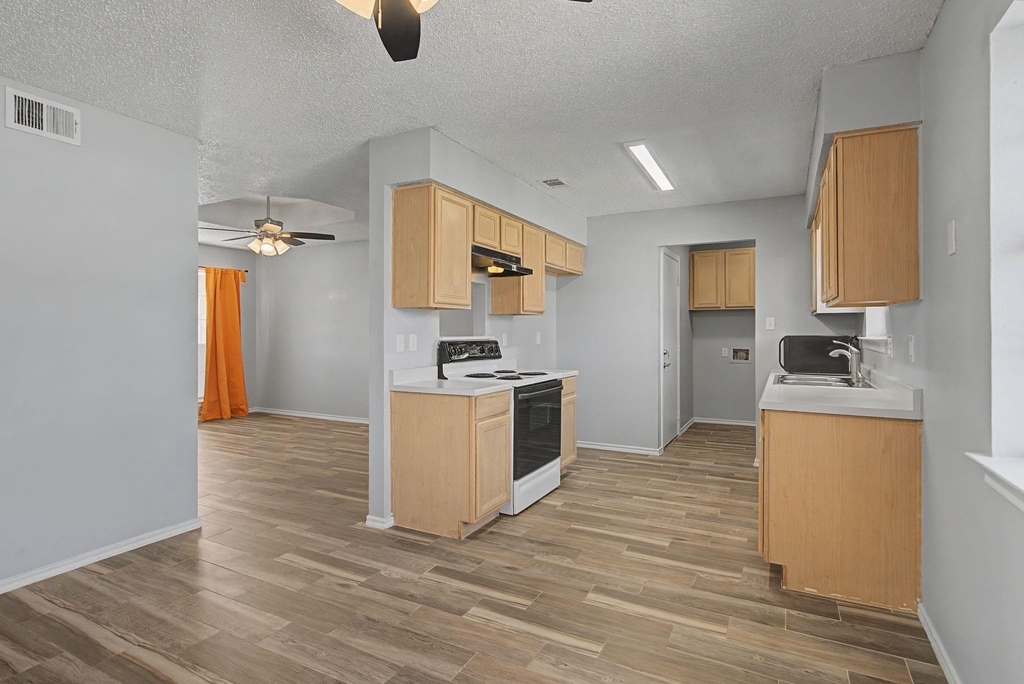 114 Prairie Creek Circle - Photo 8