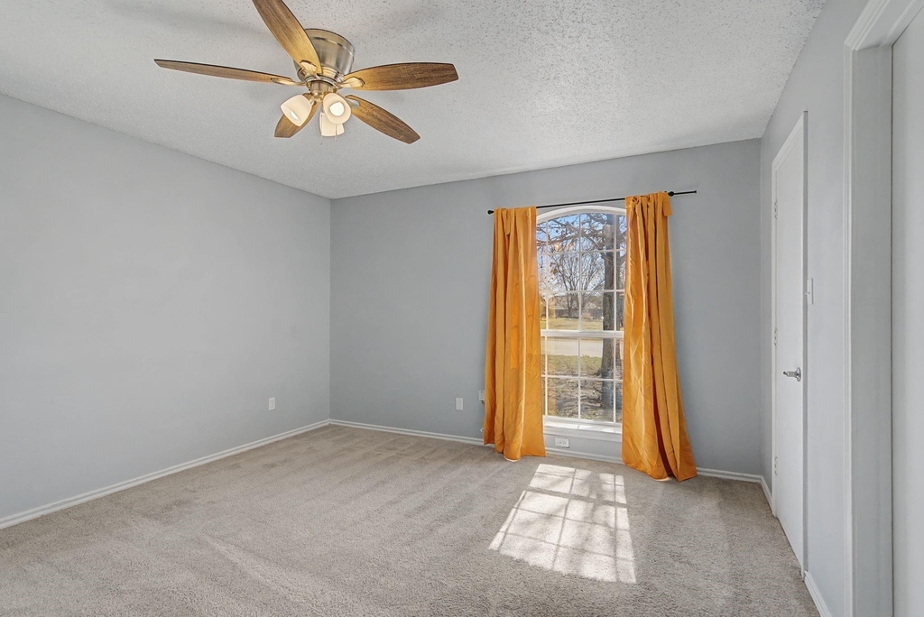 114 Prairie Creek Circle - Photo 16