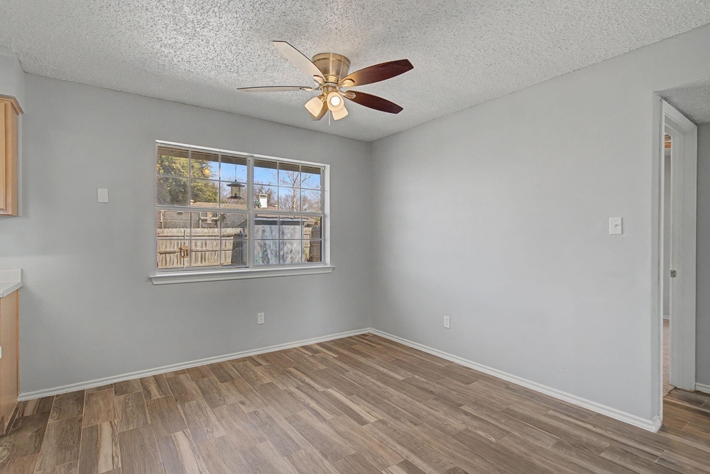 114 Prairie Creek Circle - Photo 6