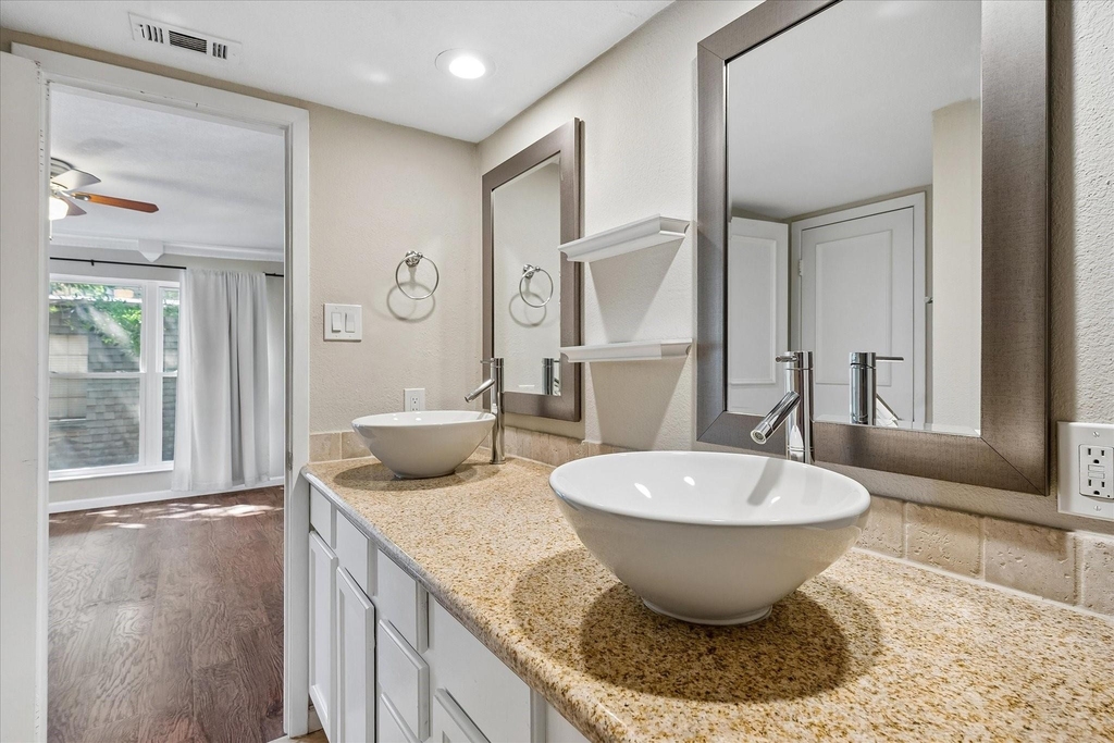 3815 Holland Avenue - Photo 21