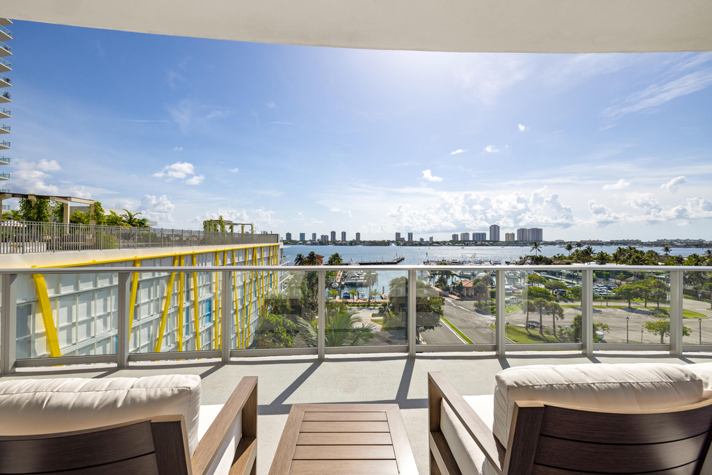 220 Lake Shore Drive - Photo 35