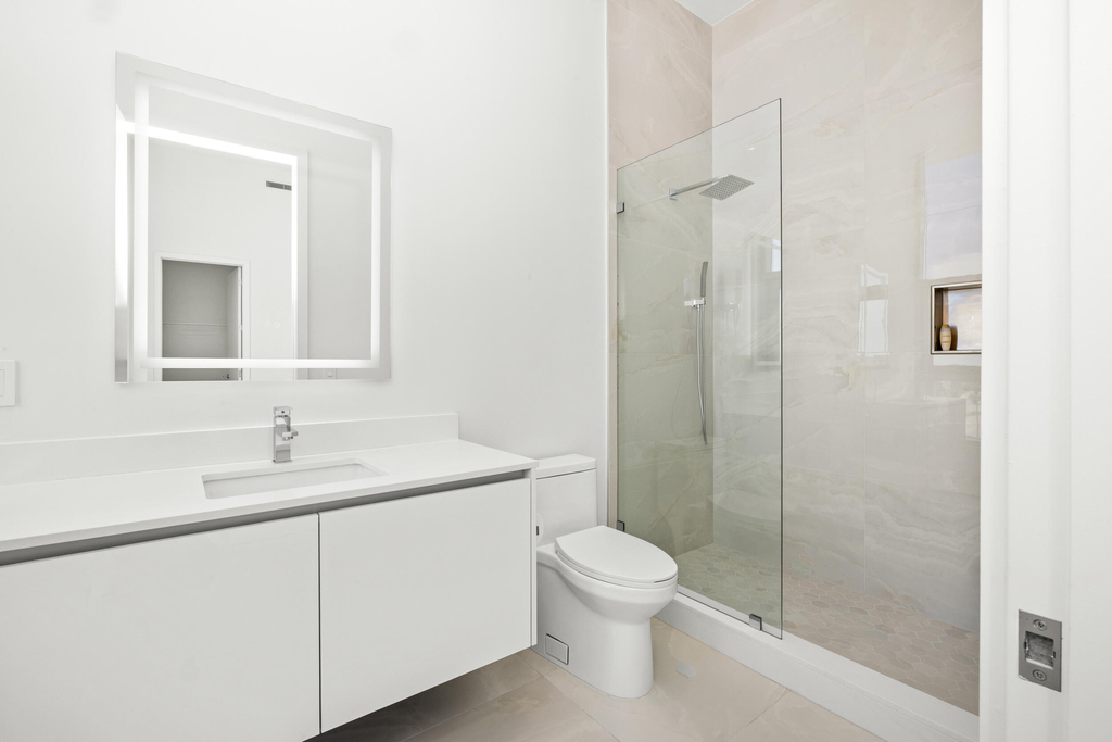220 Lake Shore Drive - Photo 27