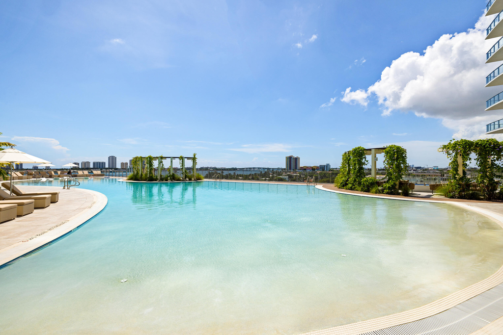 220 Lake Shore Drive - Photo 59