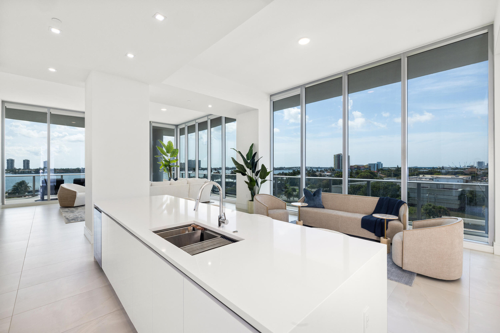 220 Lake Shore Drive - Photo 10