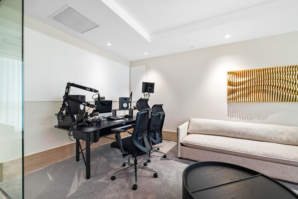 220 Lake Shore Drive - Photo 77