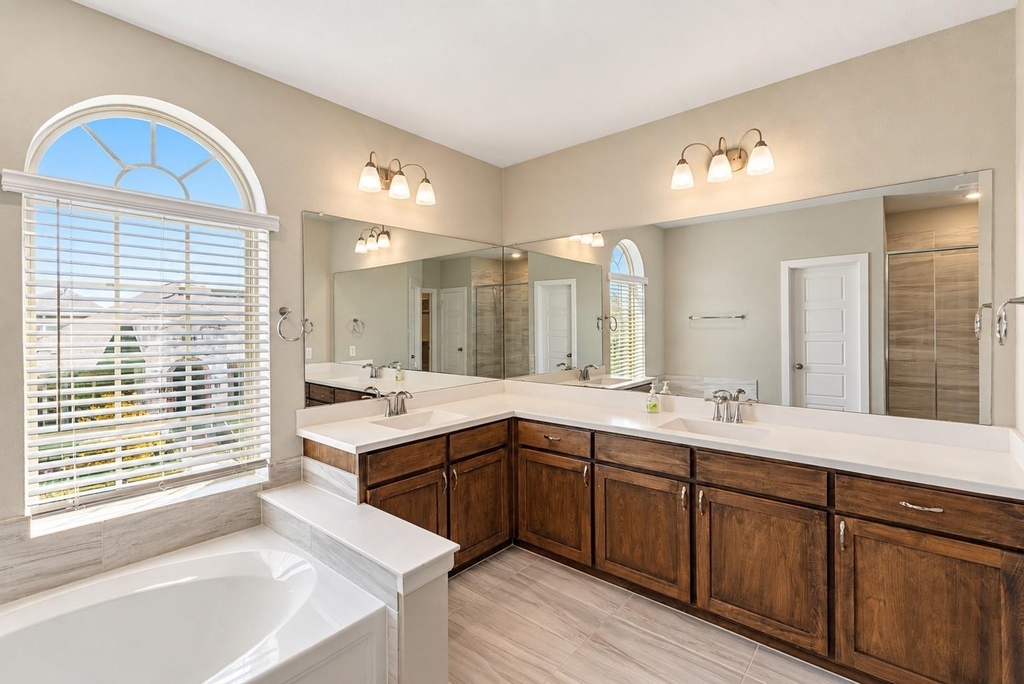 1621 Rose Willow Way - Photo 24