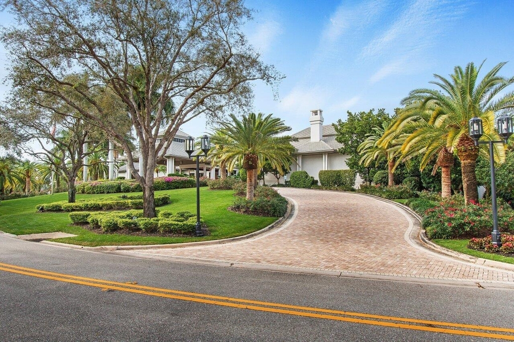 7370 Orangewood Lane - Photo 43