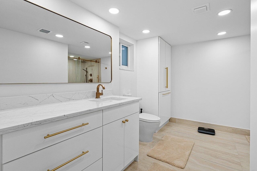 7370 Orangewood Lane - Photo 12