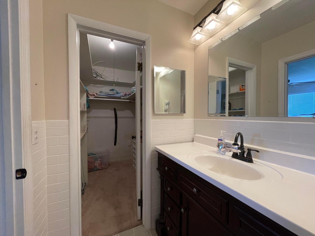 100 South Boulevard - Photo 17