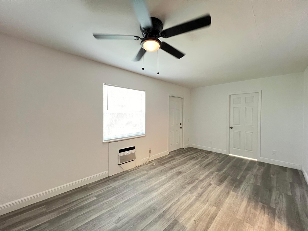 1775 Highland Avenue - Photo 3