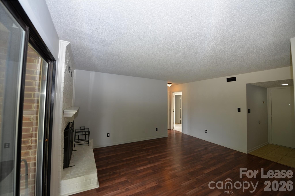 11163 Harrowfield Road - Photo 7