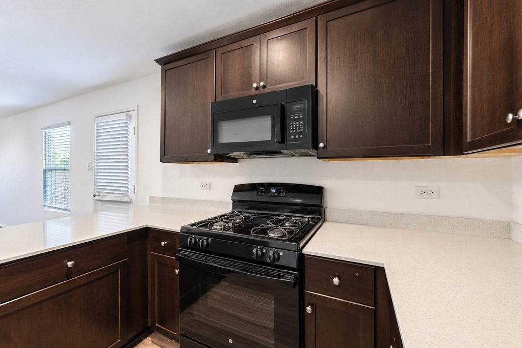 1422 Southwell Drive - Photo 5