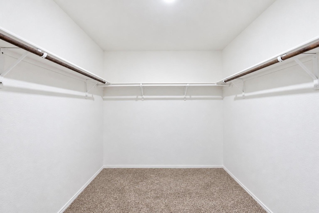 1422 Southwell Drive - Photo 12