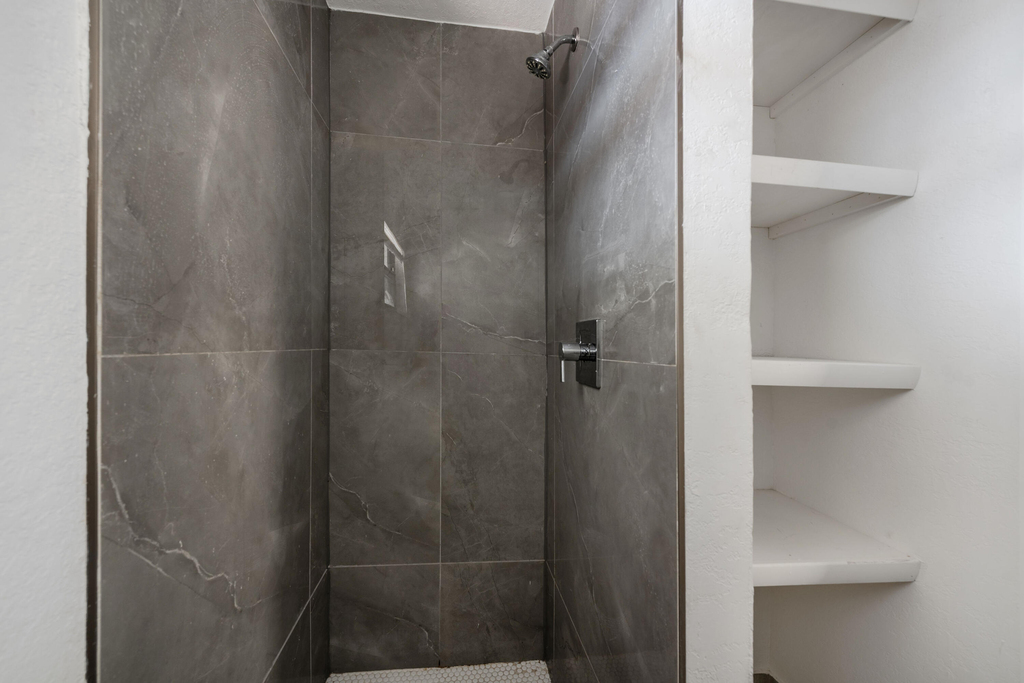 538 28th Street - Photo 13
