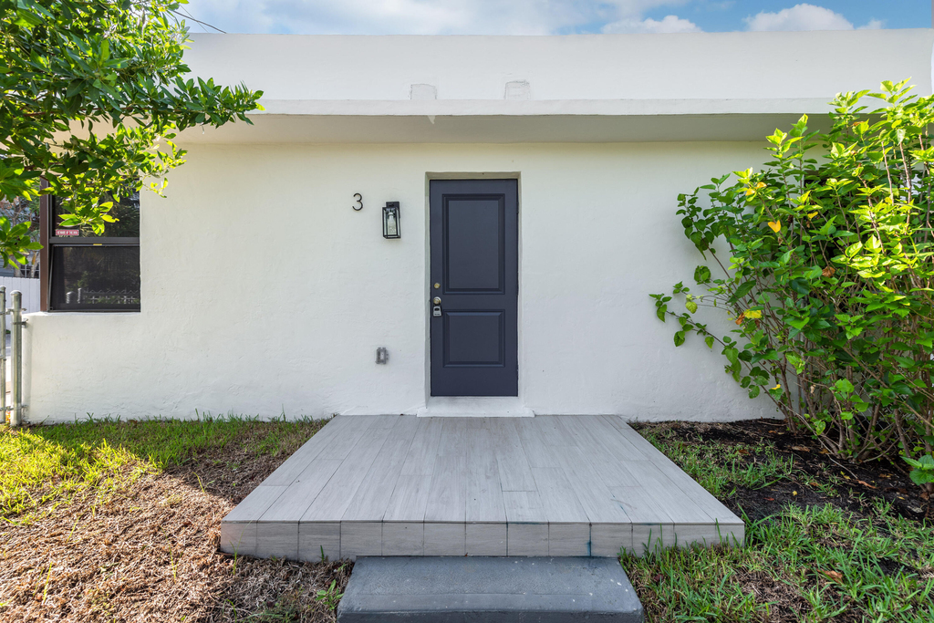 538 28th Street - Photo 2