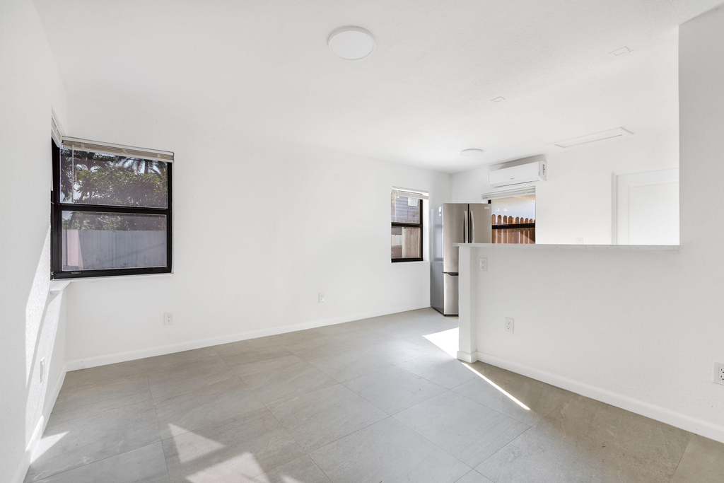 538 28th Street - Photo 6