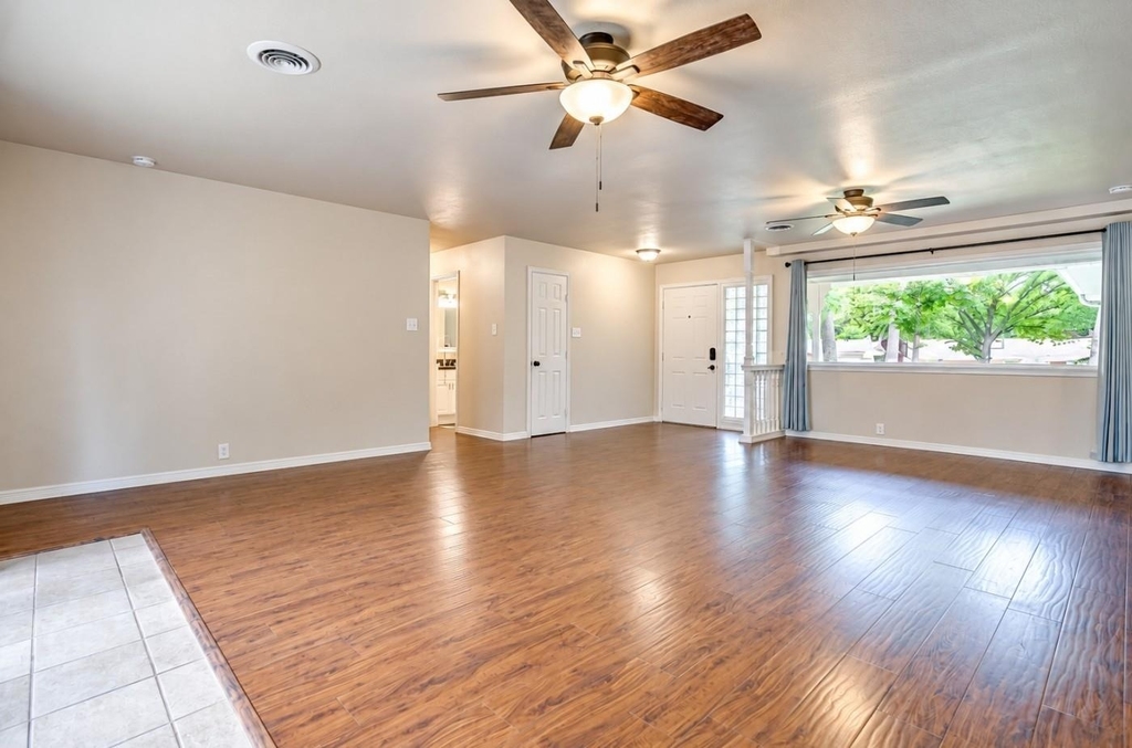 1813 Thomas Place - Photo 6