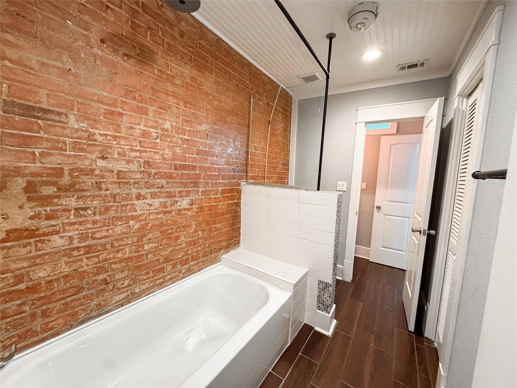 2816 Lee Street - Photo 8