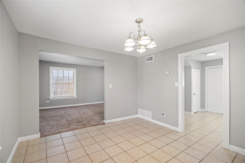 4112 Hampshire Boulevard - Photo 6