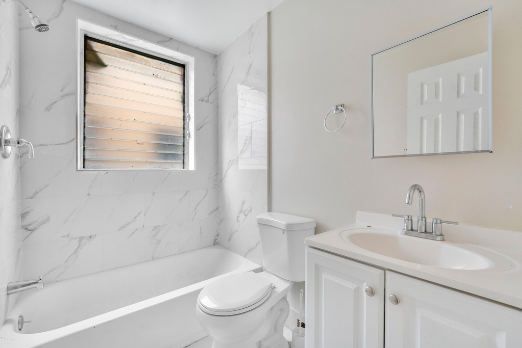 1554 Sw 5th Street - Photo 5