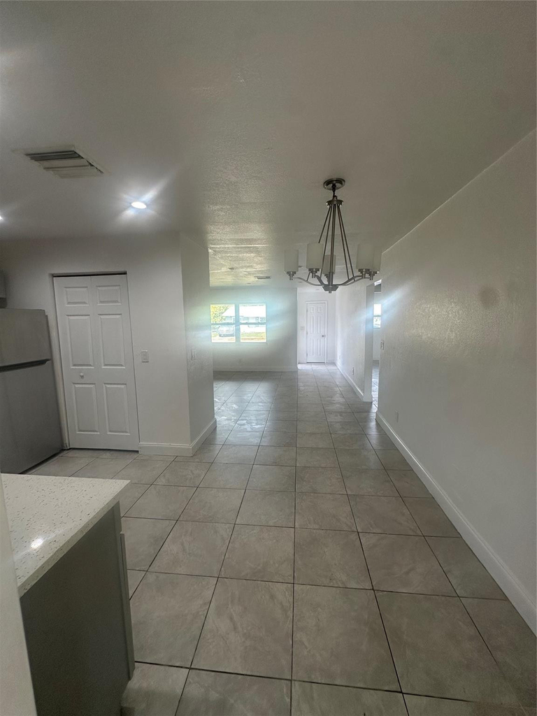 5400 Nw 17th Street - Photo 8