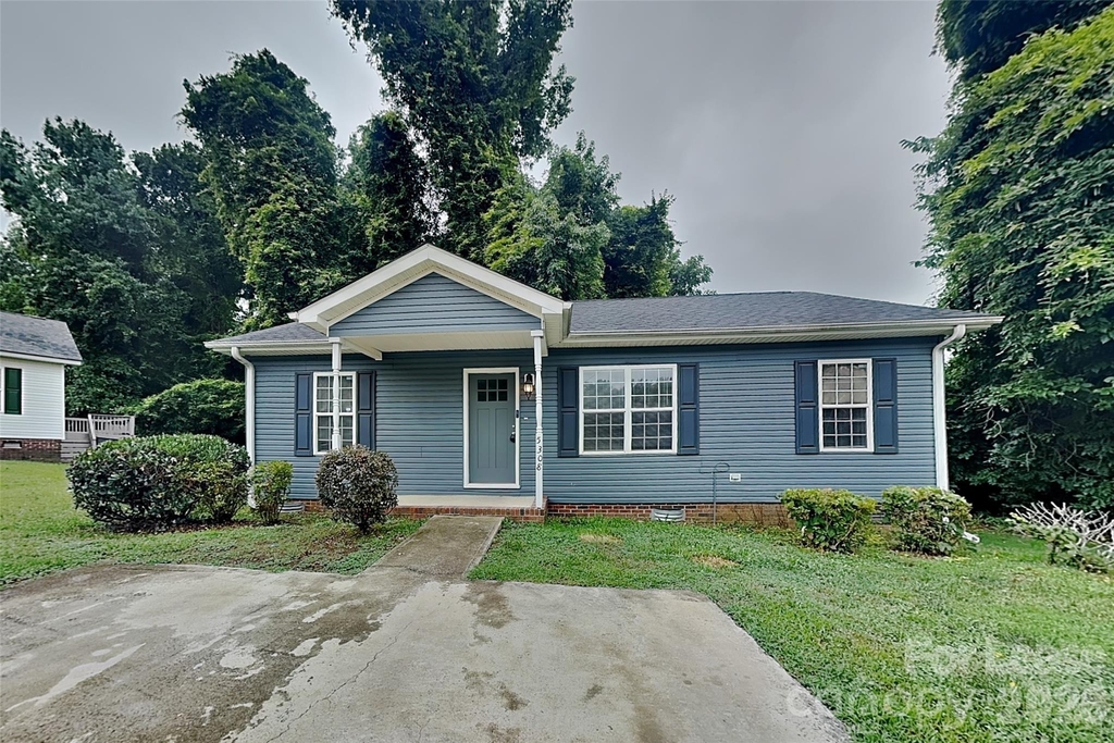 5308 Black Trail Court - Photo 0
