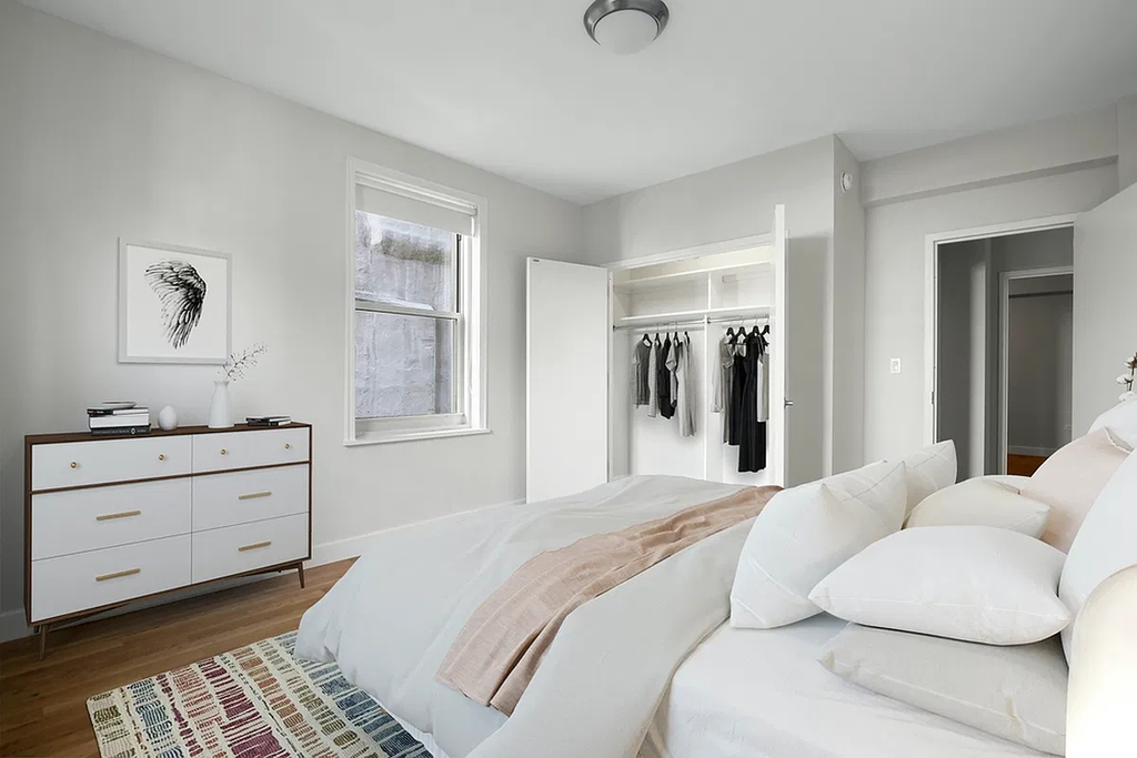 West 18th Street - Photo 4