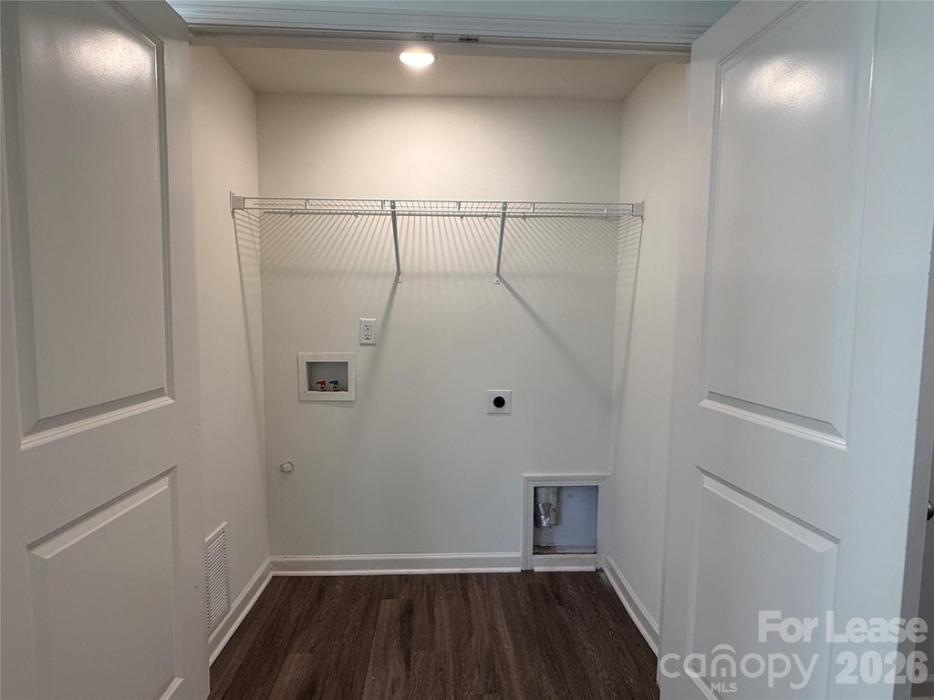 2029 Oakdale Road - Photo 2