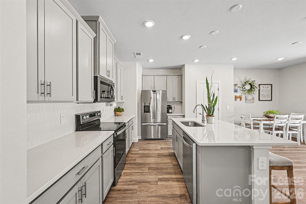 408 Luna Lane - Photo 6