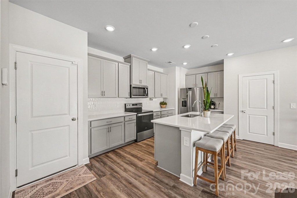408 Luna Lane - Photo 5