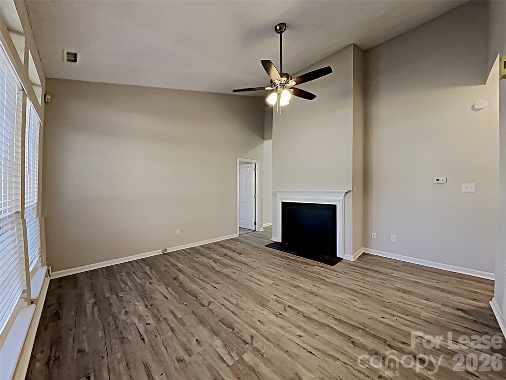 423 Cottonwood Park Drive - Photo 6