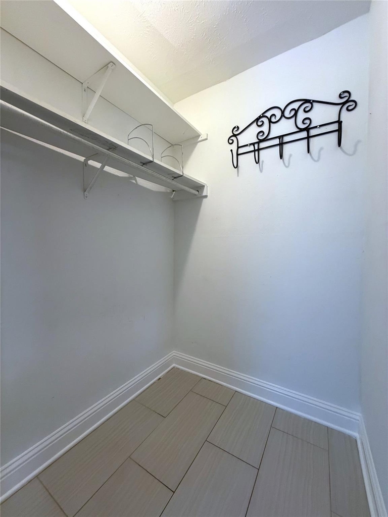 625 Trailwood Court - Photo 9
