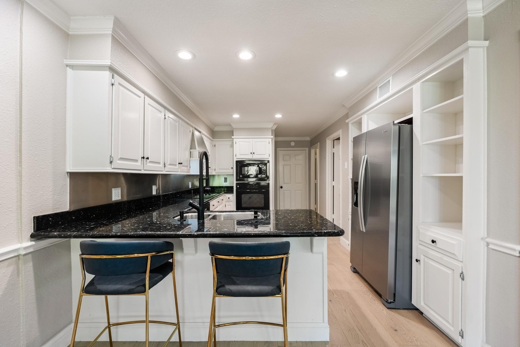 3326 Augusta Boulevard - Photo 10