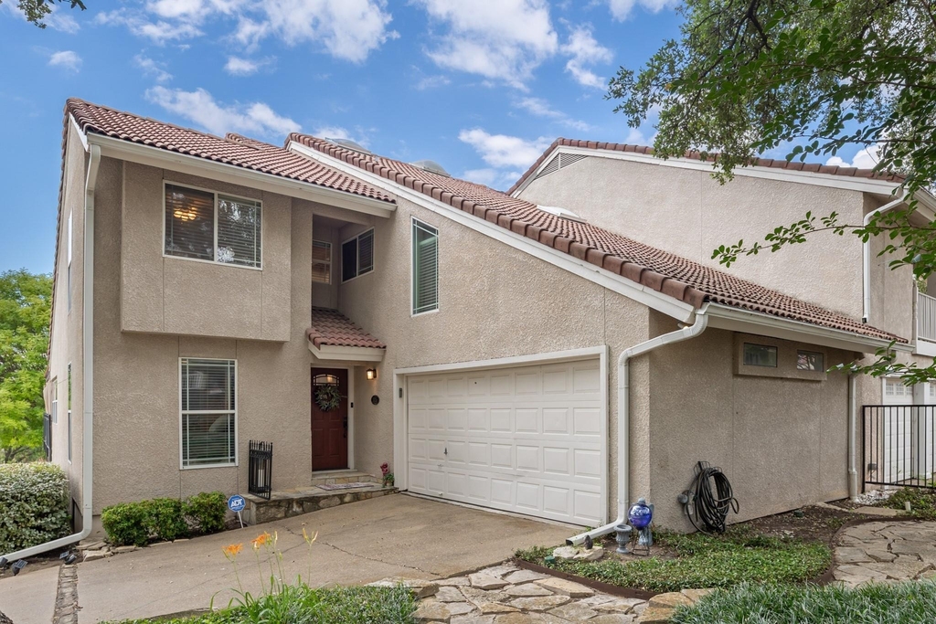 3326 Augusta Boulevard - Photo 0