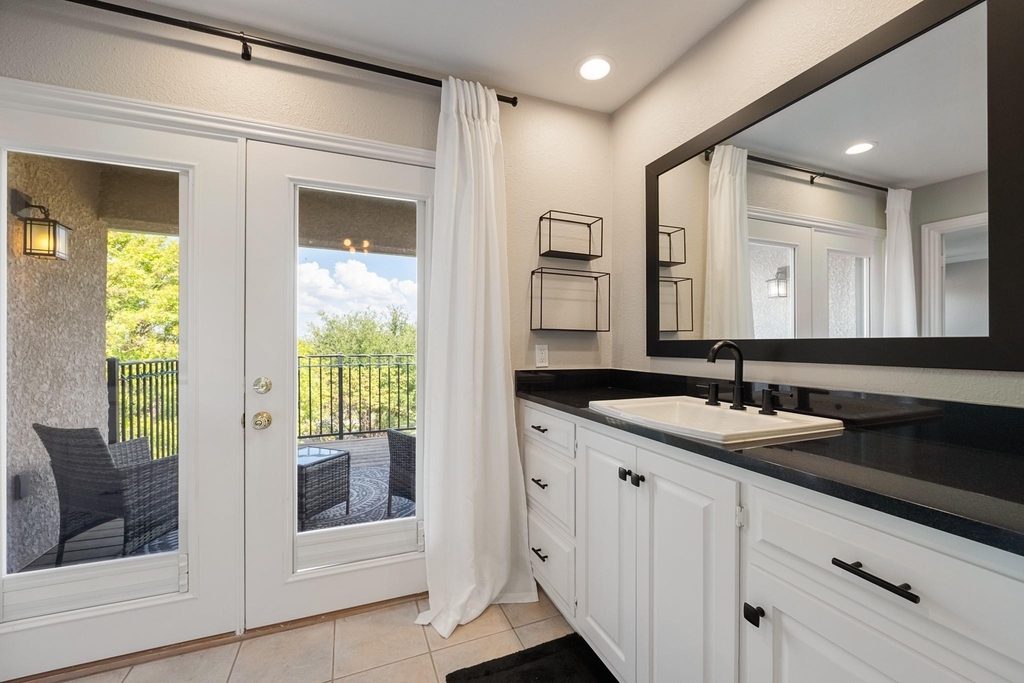 3326 Augusta Boulevard - Photo 22