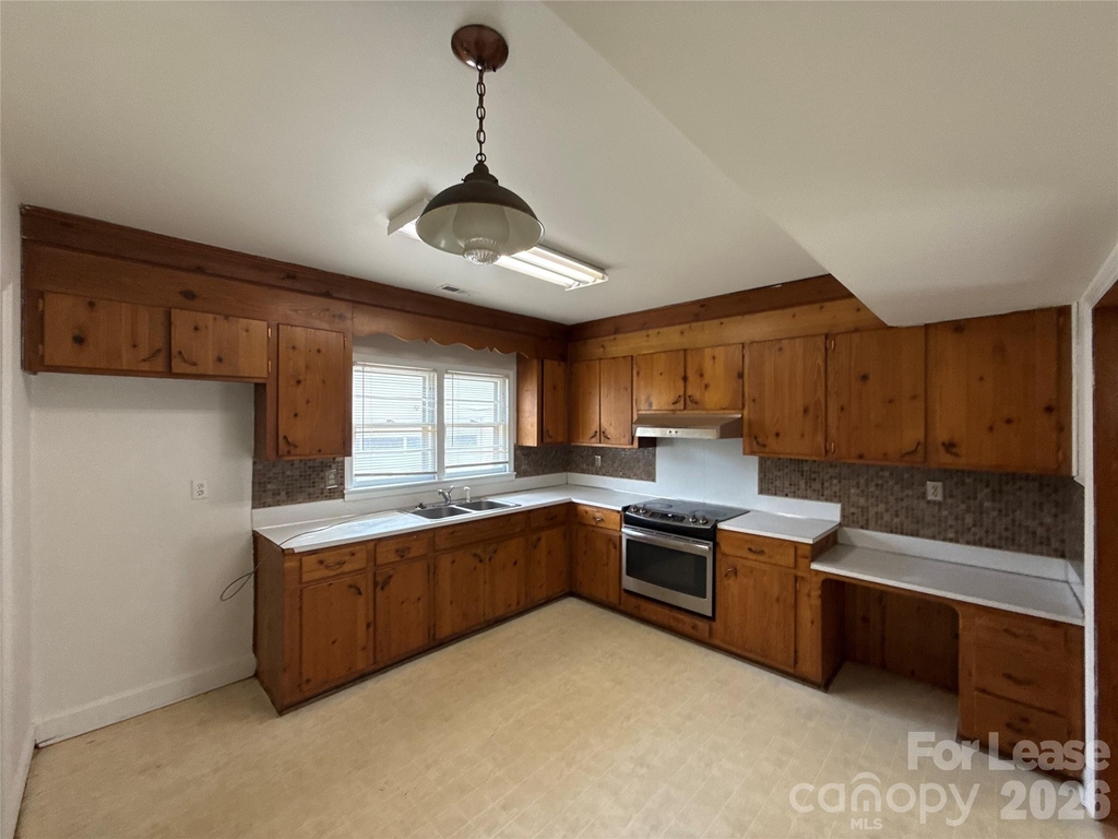 1413 Grovewood Drive - Photo 7