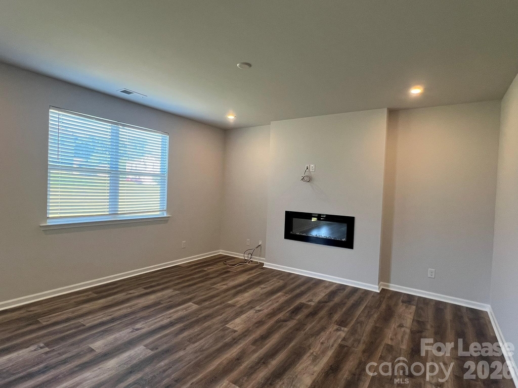 621 High Hill Drive - Photo 12