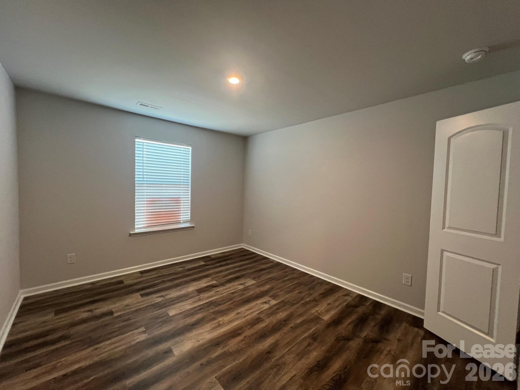 621 High Hill Drive - Photo 18