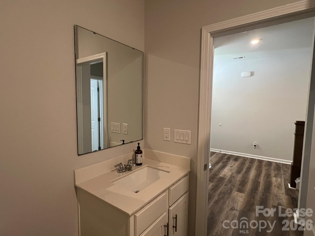 621 High Hill Drive - Photo 7