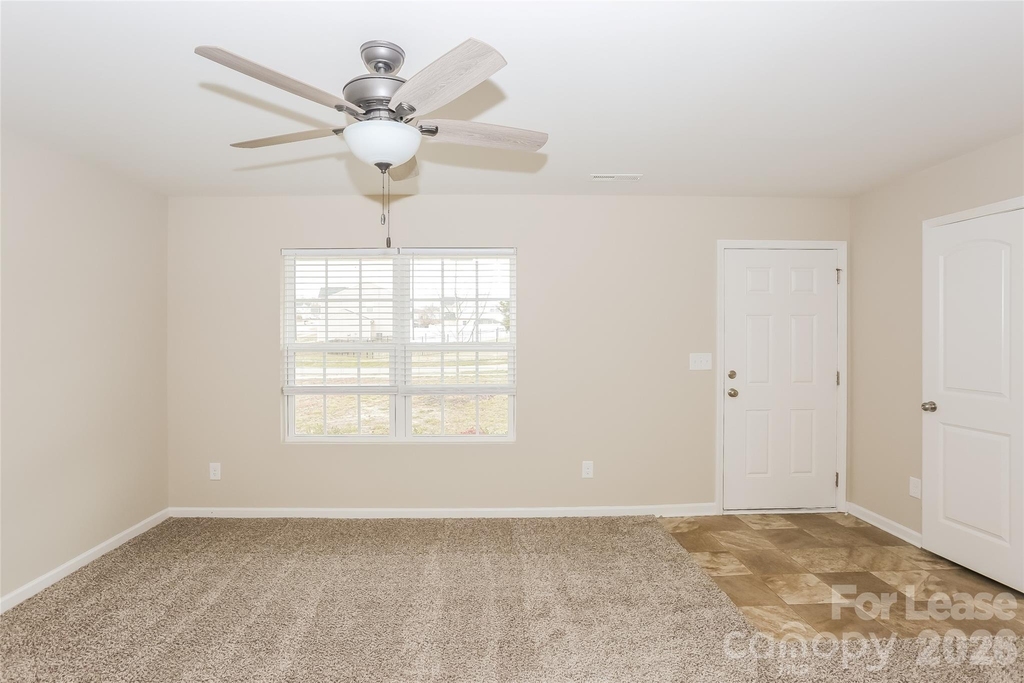 232 Valerie Drive - Photo 5
