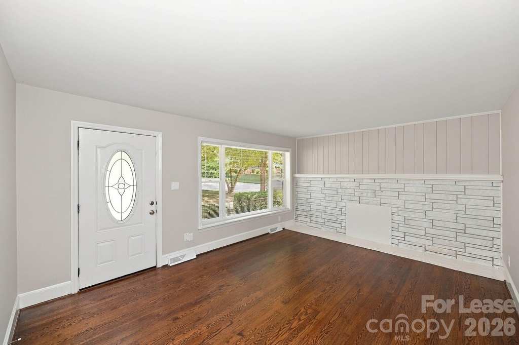 3814 Sheffield Drive - Photo 4