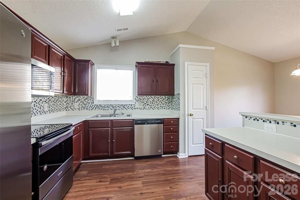 1012 Missouri River Lane - Photo 1